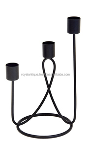 Candelabro Moderno de Metal Negro de 3 Brazos para Decoración del Hogar - Product Image 4