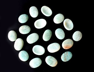 Wholesale Natural Crystal Amazonite Palm <b>Stone</b> Crystal Polished Green <b>Worry</b> <b>Stone</b> Healing Crystal for Decoration Meditation - Product Image 6