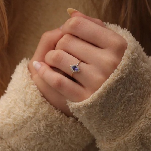 เช่นเดียวกับรูปภาพ