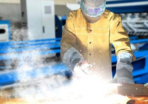 Chaqueta de Soldadura de Cuero Vacuno Genuino Resistente al Fuego y de Alta Resistencia - Product Image 6