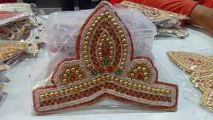 Corona Mukut Tradicional Hecha a Mano para Ídolos de Templos, Suministro al por Mayor al Mejor Precio - Product Image 2