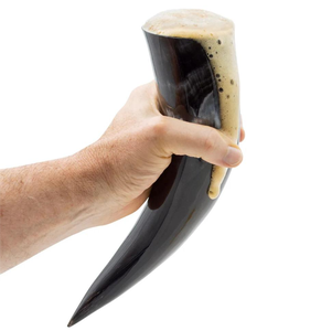 Corne de buffle incurvée support en bois croissant international sculpté animal poli Souvenir de noël artisanat naturel corne à boire - Product Image 2