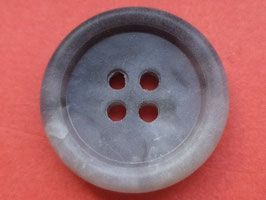 Bouton en corne de super qualité avec bouton en corne véritable de forme ronde à 4 trous à la main à vendre par les exportateurs indiens - Product Image 3