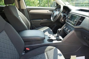 2018 pour Atlas 3.6L SUV conduite à gauche sièges en cuir pneus R19 - Product Image 5