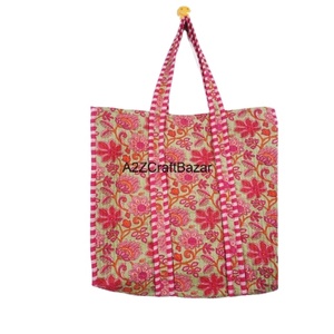 Bolso de Mano a Rayas Reversible Hecho a Mano de Algodón Acolchado, Respetuoso con el Medio Ambiente y Sostenible - Product Image 4