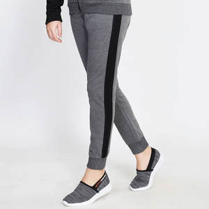 Nueva llegada de chándal con logotipo personalizado, Sudadera con capucha de tamaño personalizado y pantalón para correr, conjunto de chándales de 2 piezas para mujer - Product Image 5