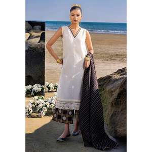 Traje de 3 Piezas para Mujer, Sin Costuras, Transpirable, 100% Algodón Jacquard, con Bordado a Mano en Color Negro y Ecru - Product Image 1