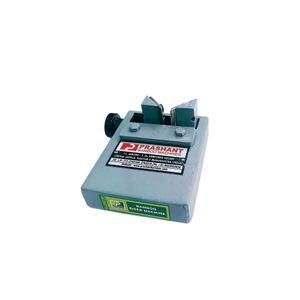 Machine de dimensionnement manuelle en bambou - Product Image 1
