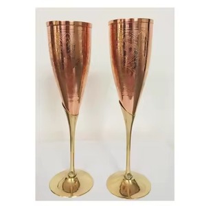 Gobelet à vin fait à la main en acier inoxydable de concepteur de tasse à boire avec un style élégant pour la fête de mariage et les cadeaux de vacances - Product Image 1