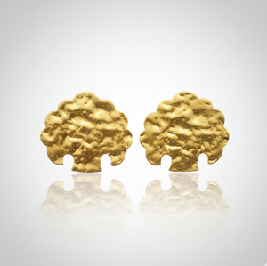 Pendientes de Latón Martillado Hechos a Mano |   Pendientes de Botón Ligeros Chapados en Oro |   Joyería Boho Minimalista de Latón, Forma y Acabado Personalizados - Product Image 1