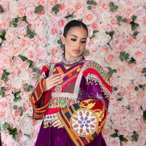 Fabricante personalizado mujer tradicional afgano elegante seda Salwar Kameez tradicional afgano étnico prenda 607 piezas para - Product Image 3