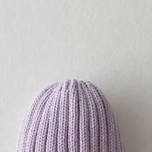 Bonnets en tricot de couleur unie de qualité supérieure, unisexe, impression de logo personnalisée, impression numérique disponible, toutes les couleurs et tailles, style streetwear courant - Product Image 4