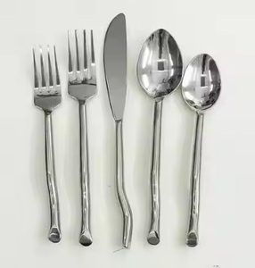 Nouveau lot de couverts de luxe en acier inoxydable lot de couverts 4 pièces fini brillant argenté pour la cuisine et la fête de mariage - Product Image 2