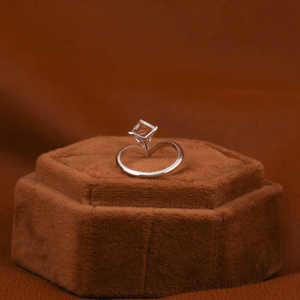 18K Solid Gold Custom Design <b>Engagement</b> <b>Ring</b> <b>Unique</b> Art Deco Portrait Cut Trendy Kite Lab Grown Diamond Solitaire Customizable - Product Image 4