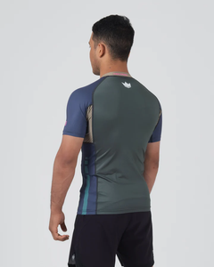 T-shirt de compression à manches courtes personnalisé pour hommes BJJ MMA imprimé par sublimation pour les entraînements - Product Image 4