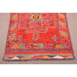 2.8x9.7 ft Rug, Vintage Turkish Rug, <b>Red</b> Herki <b>Wool</b> Rug - Product Image 5