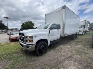 Oferta Especial 2024 Chevrolet Camioneta Recta, Camioneta de Mudanza, Expeditor-Hotshot SILVERADO 5500HD - Product Image 4