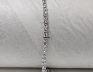 Bracelet Chaîne Tennis Lurba Luxe en Or Jaune 9K 14K 18K avec Diamants de Laboratoire Personnalisés Taille Brillant Clarté VS1 Certifié IGI - Product Image 6