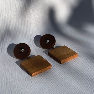 Pendientes de madera de moda para mujeres y niñas - Product Image 4