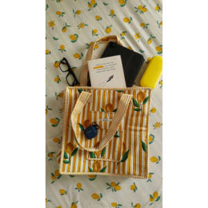 Sac fourre-tout matelassé jaune moyen avec fermeture éclair et porte-bouteille, résistant à l'eau, doublure en coton léger - Product Image 2