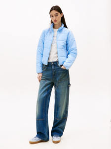 Servicio del fabricante Nueva chaqueta de invierno de burbujas acolchada de punto personalizada para mujer azul claro con relleno de poliéster - Product Image 2