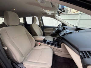 Auto Usado de Calidad a Precio Accesible, Ford Escape SE 2018, Volante a la Izquierda - Product Image 4