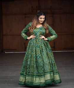 Modest Glamour: Abaya Women Muslim Dress Dubai-Infunde tu armario con modestos y elegantes Abayas para una mezcla de elegancia - Product Image 5