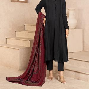 Wholesale Design Your Own <b>Ladies</b> Wool <b>Shawl</b> With Long Length Factory Direct Supplier Women Wool <b>Shawl</b> in Solid Color - Product Image 3