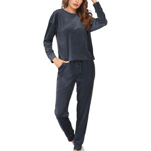 Vêtement de sport en velours pour femmes en gros, ensemble de survêtement en coton 2 pièces, manches longues, tenue de sport, survêtement en velours pour filles - Product Image 1