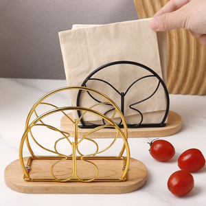 Soporte para pañuelos de latón Diseño de mariposa de alambre Vajilla hecha a mano Soporte para pañuelos de latón pulido negro y dorado - Product Image 1