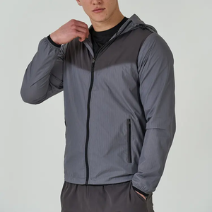 Ensemble de survêtement pour homme, coupe-vent, imperméable, respirant, en polyester et coton, nouvelle arrivée, durable, à capuche, uni, OEM - Product Image 6