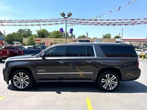 2017 GMC YUKON XL Denali - Product Image 4
