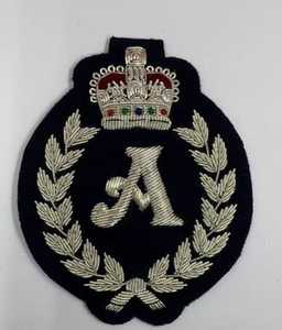 Parches de Alambre Metálico Bordados a Mano con Logotipo Personalizado al por Mayor, Insignias de Tela de Moda con el ALFABETO, Hechos a Mano con Empaque Personalizado - Product Image 3