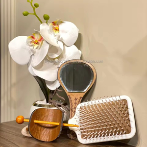 Alta calidad 2024 tallado a mano cuero básico mecanizado 3 piezas cepillo de mano espejo de mano y Palo de pelo juegos de tocador regalos impresionantes para mujer - Product Image 2