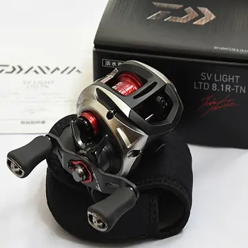 Sofort rabatt Daiwa SV LIGHT LTD 8.1 R-TN (RECHTER GRIFF) Bait Casting Reel