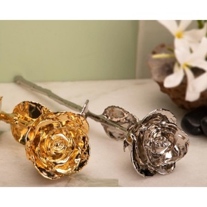 กุหลาบทอง24K ของตกแต่งบ้านดีไซน์ใหม่สำหรับคริสต์มาส - Product Image 1