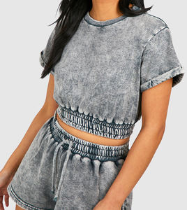 Ensemble deux pièces décontracté pour femme : crop top et short délavé à l'acide, taille smockée, en mélange de coton doux – Vente en gros OEM - Product Image 3