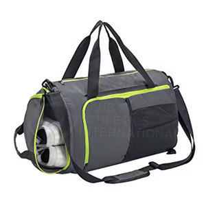 Nouveaux sacs de sport de grande capacité avec logo personnalisé sac de sport de voyage léger et personnalisé - Product Image 1