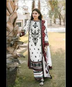 Salwar Kameez pakistanaise de mariée cousue en couleur blanche avec travail à paillettes et robe modeste Dupatta - Product Image 6