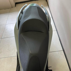 Pour scooter à essence Honda Forza 350 - Product Image 4