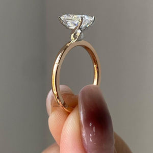 Bague solitaire en diamant de 2.50 carats coupe radiante style Art déco pour la mariée moderne tenue quotidienne bijoux cadeau certifié GRA or 14 carats - Product Image 2