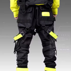 Pantalons Techwear pour hommes avec logo personnalisé Vêtements de rue de haute qualité Pantalons de jogging Survêtements techniques en polaire personnalisés avec impression bouffante pour hommes - Product Image 3