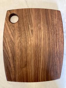 Planche à découper en bois massif d'acacia, planche à découper de qualité supérieure et durable pour légumes, pain, préparation alimentaire à domicile, compatible lave-vaisselle - Product Image 5