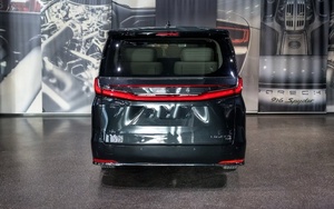 Lexus LM 350h Luxe 4 places FIRSTCLASS neuf/d'occasion, transmission automatique, Van/Minibus - Product Image 4