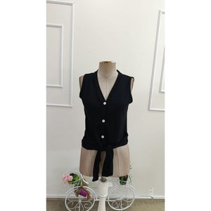 Blusa de viscosa sin mangas con cuello en V y botones frontales con detalle de lazo para mujer, 34613 - Negro - Product Image 6