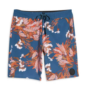 กางเกงขาสั้นผู้ชายทรงหลวมสบาย ผ้าคอตตอนผสมเนื้อเรียบ ระบายอากาศได้ดี แห้งเร็ว เป็นมิตรกับสิ่งแวดล้อม ให้ความสบายตลอดวัน - Product Image 1