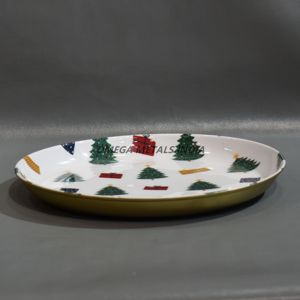 Collection d'assiettes de Noël en métal élégantes Plats et plateaux de service en métal décoratifs fabriqués à la main pour les vacances divertissantes - Product Image 1