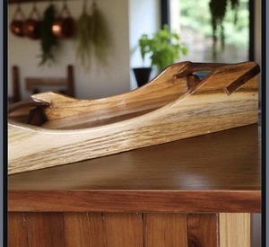 Plateau en bois peint à la main durable et écologique de finition de qualité supérieure pour servir des repas de luxe organisant des articles de différentes tailles pour - Product Image 2