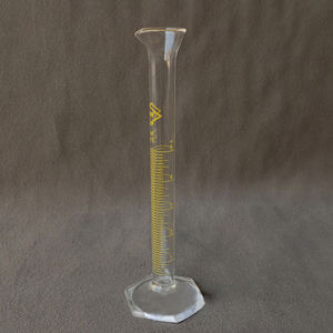 Cilindro de Medición de Vidrio de 5 ml, Marca MAE, Hecho en India, Escala Única, Transparente, Ecológico, Base Hexagonal, Herramienta de Precisión para Laboratorio, Seguro - Product Image 1