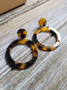 Pendientes de Resina Bordados a Mano, Joyería de Moda de Acero Inoxidable para Mujeres y Niñas, Estilo Clásico para Bodas, Alta Calidad - Product Image 3